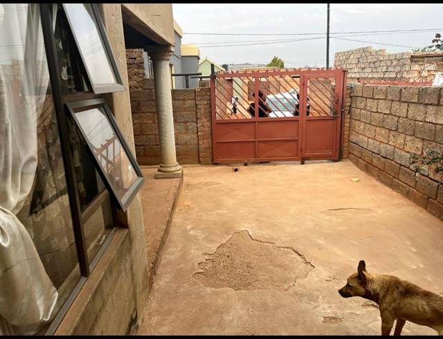 3 BEDROOM HOUSE FOR SALE IN BRAM FISCHERVILLE